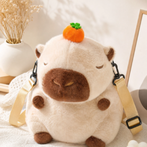 mochila pelucia capivara passeio e lazer